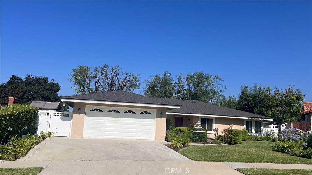 237 La Quinta Drive - Photo 1