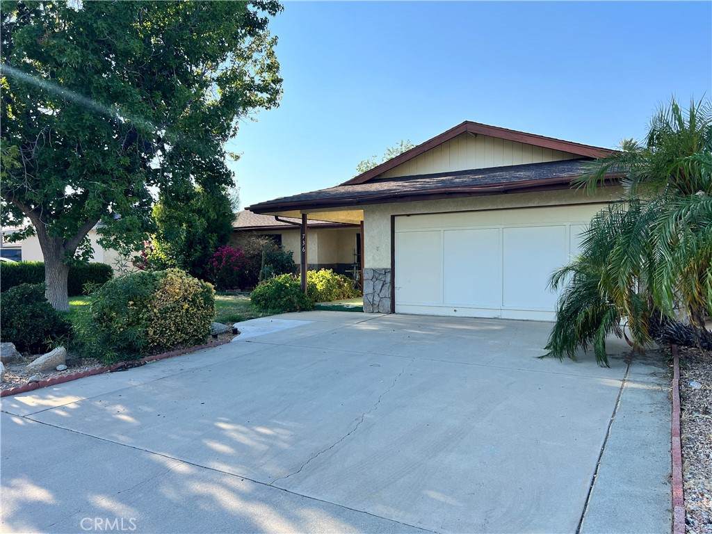 736 Marquesa Court - Photo 1