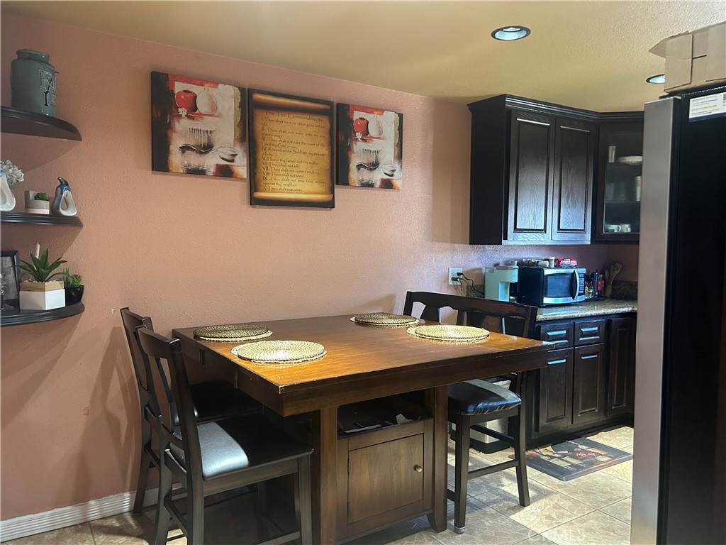 40 Camelback Avenue - Photo 1