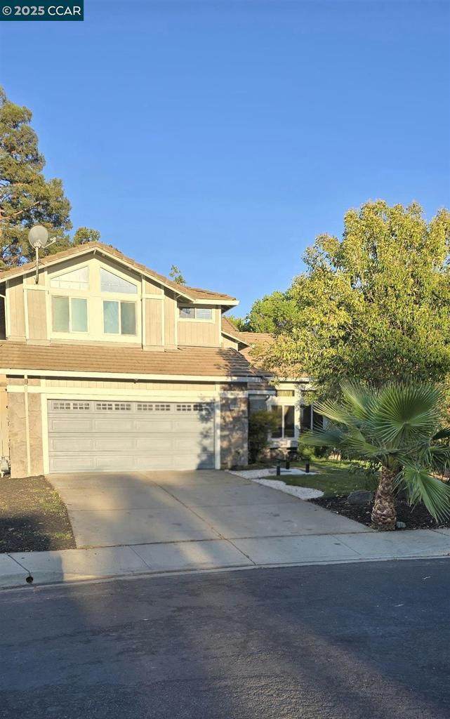 1011 Amanda Cir - Photo 1