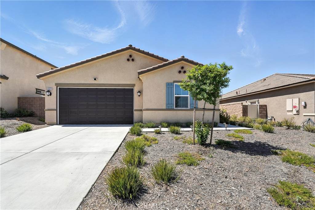 41018 Chambord Drive - Photo 1