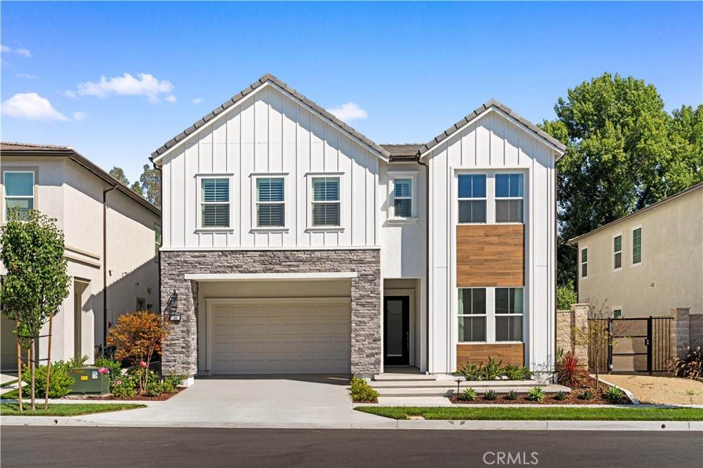 360 Riverbend - Photo 1