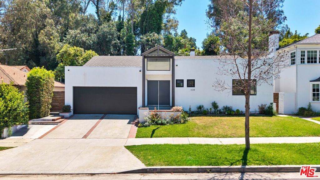 539 Levering Avenue - Photo 1
