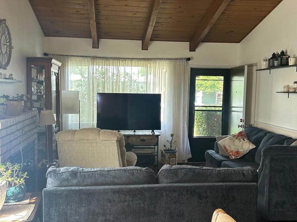 708 Hill Avenue - Photo 1