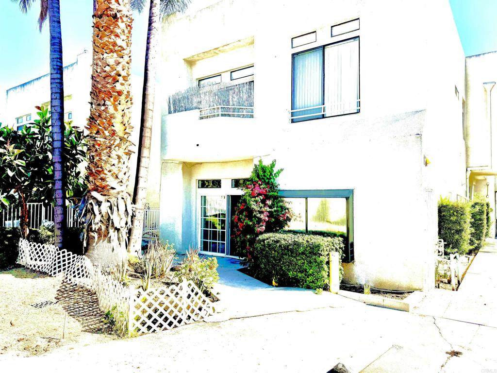 20920 Community Street - Photo 1