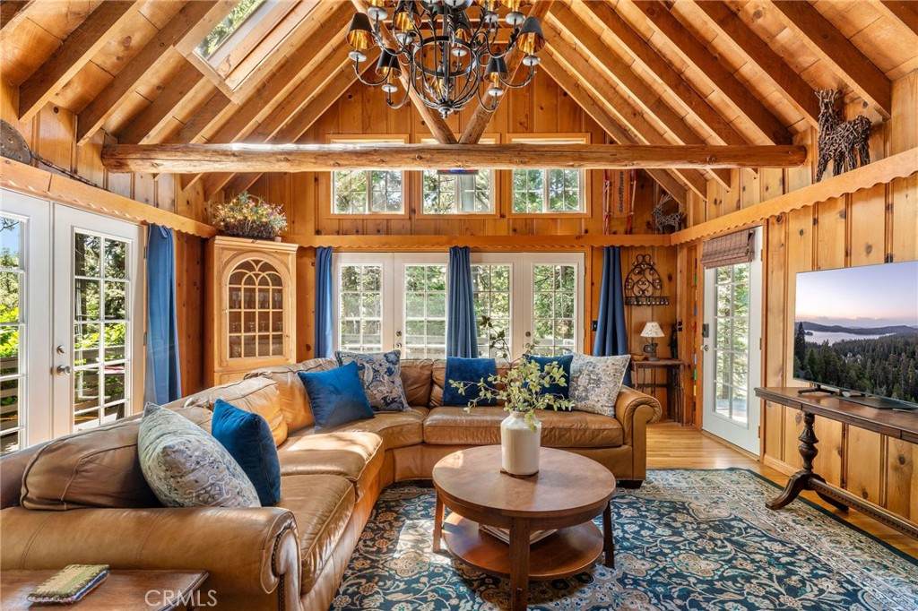 816 Fern Road - Photo 1