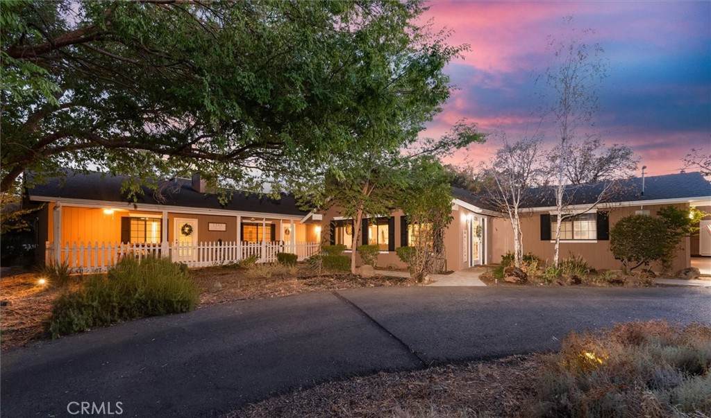 29280 Glacier Drive - Photo 1