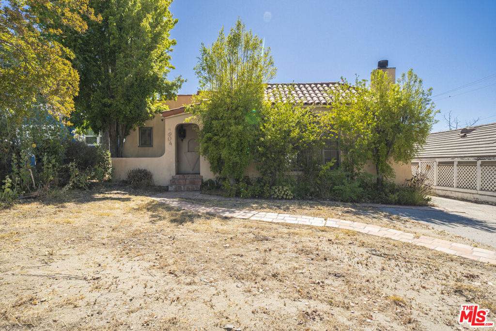 4804 La Canada Boulevard - Photo 1