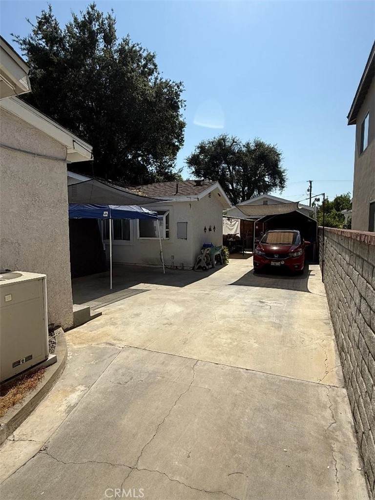 6013 Walnut Grove Avenue - Photo 1