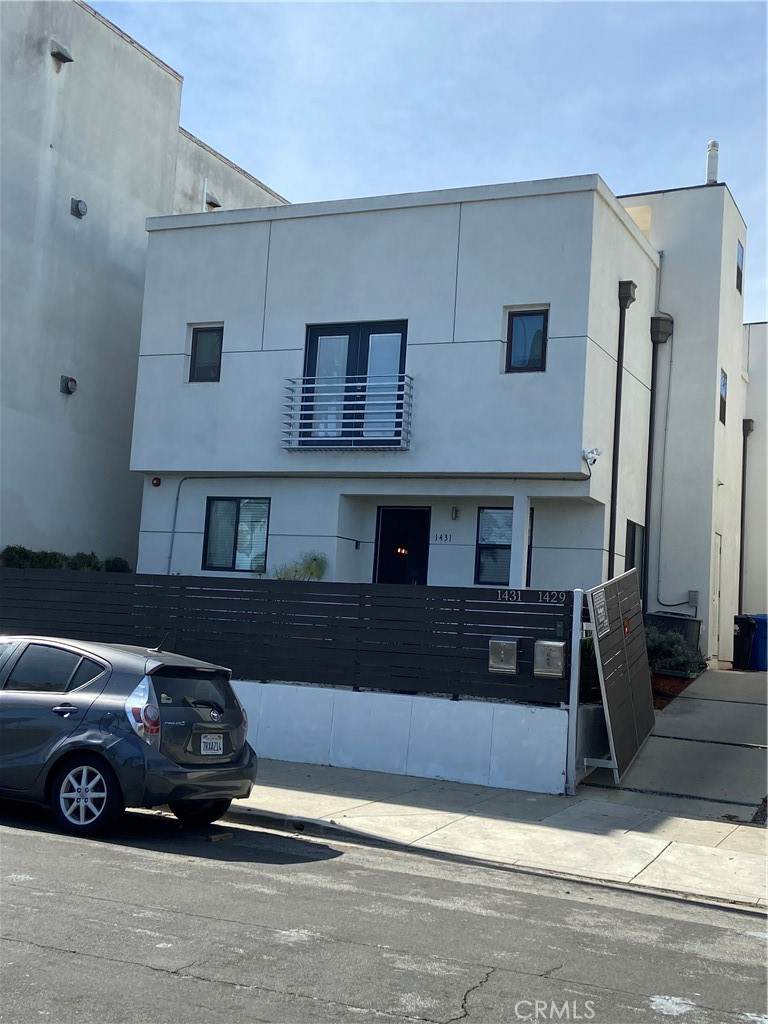 1431 Beacon - Photo 1