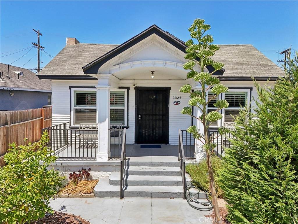 2025 Vernon Avenue - Photo 1