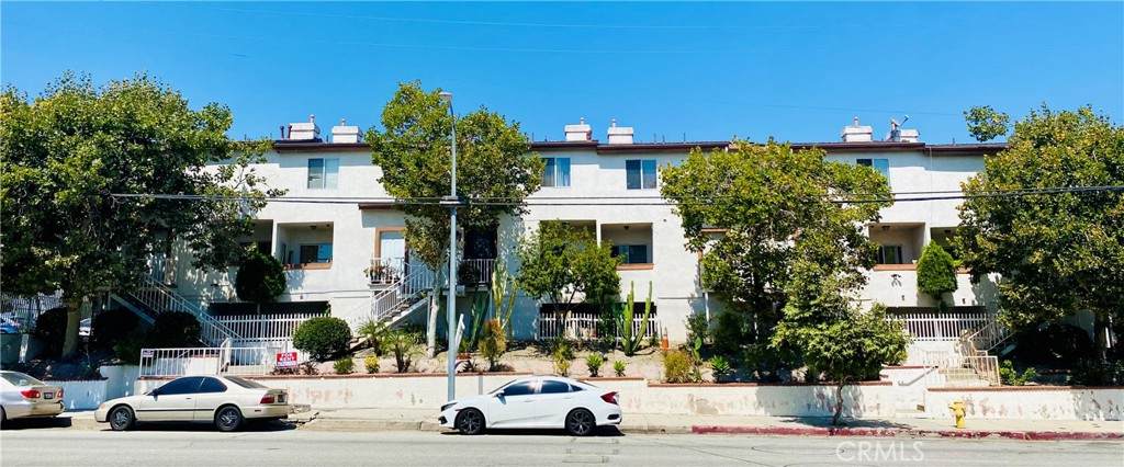 13522 Glenoaks Boulevard - Photo 1