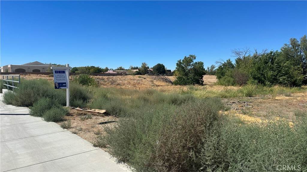 20 Avenue R - Photo 1