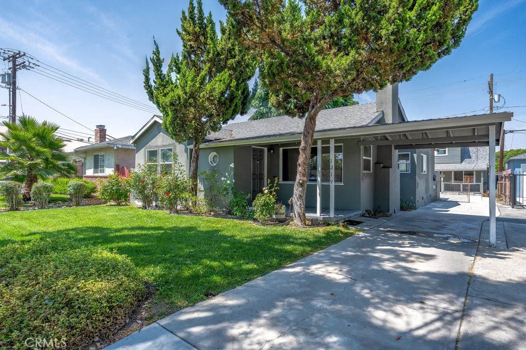 1219 Lincoln Street - Photo 1