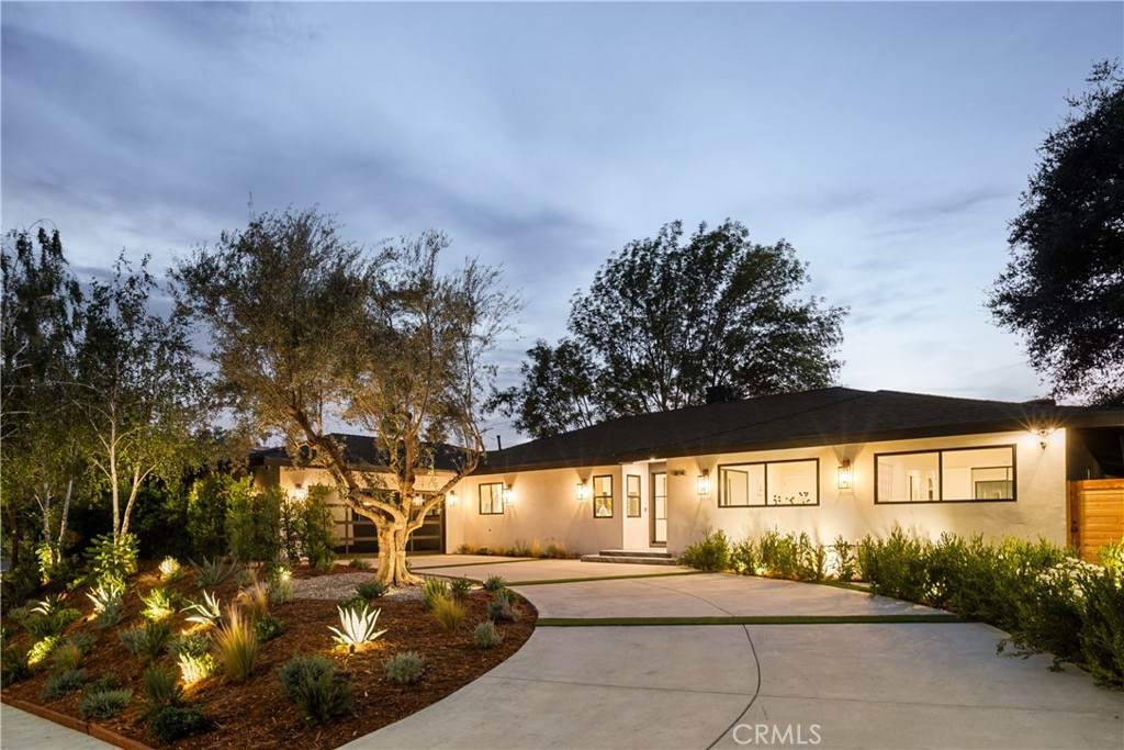 4041 Sapphire Drive - Photo 1