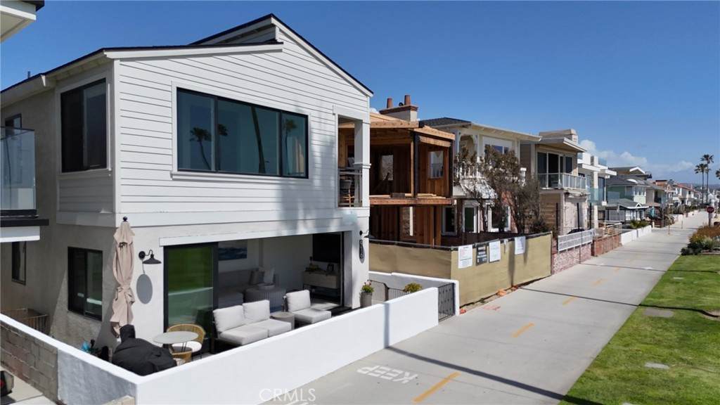 916 Oceanfront - Photo 1