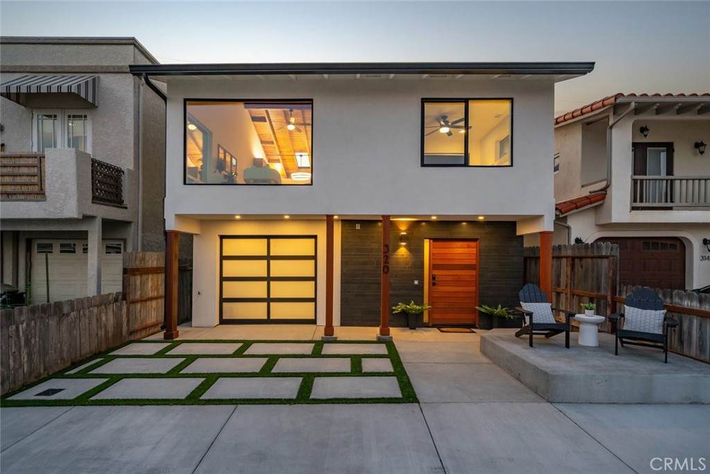 320 Capistrano Avenue - Photo 1