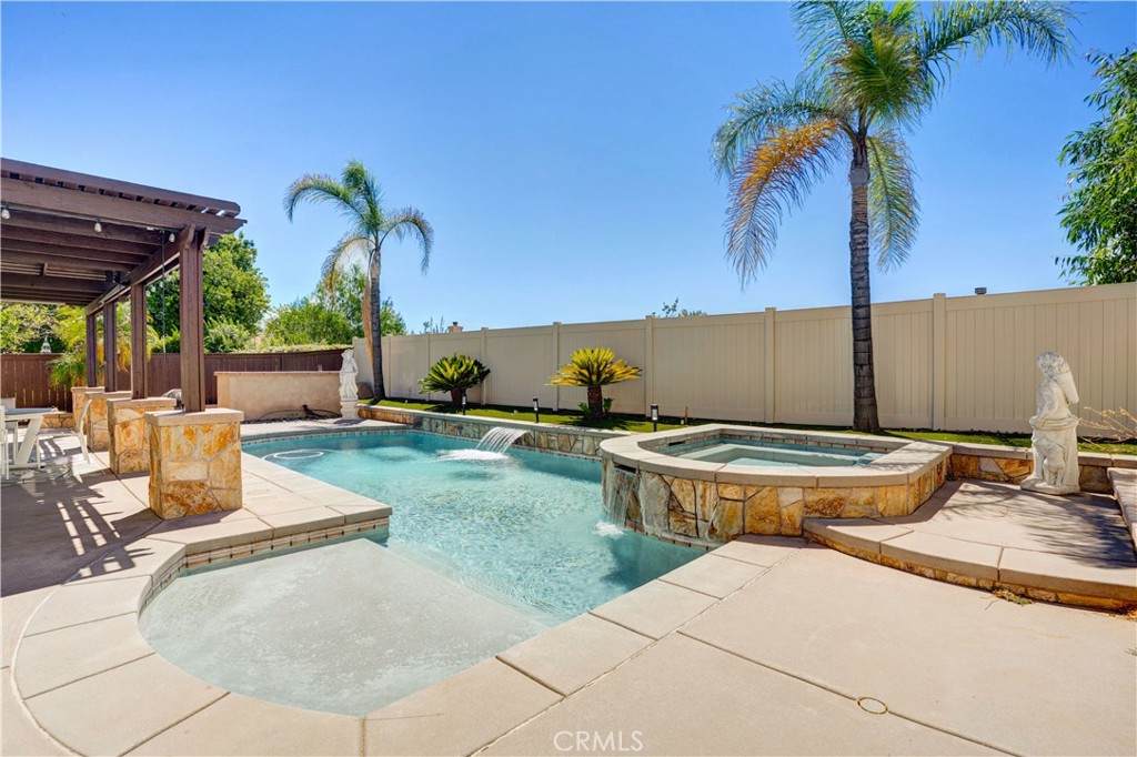 43041 Noble Court - Photo 1