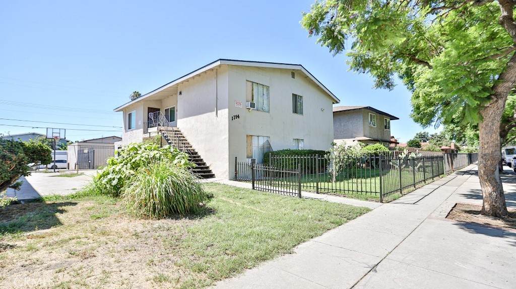 1714 Evergreen Street - Photo 1