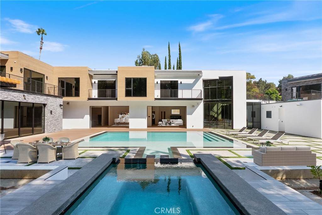 4653 Vanalden Avenue - Photo 1