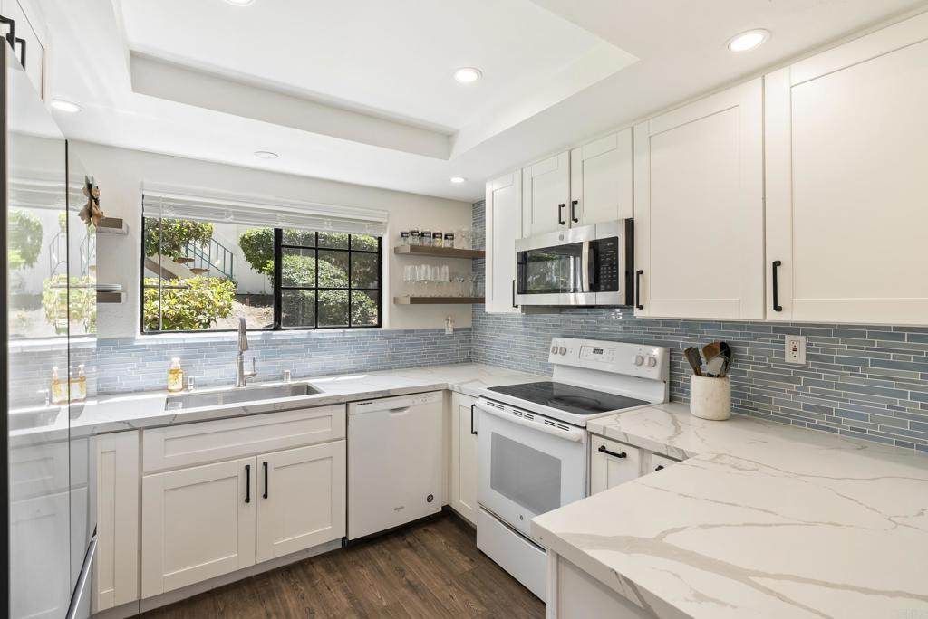 16232 Avenida Venusto - Photo 1