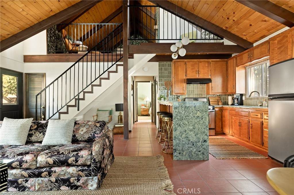 420 Belmont Drive - Photo 1