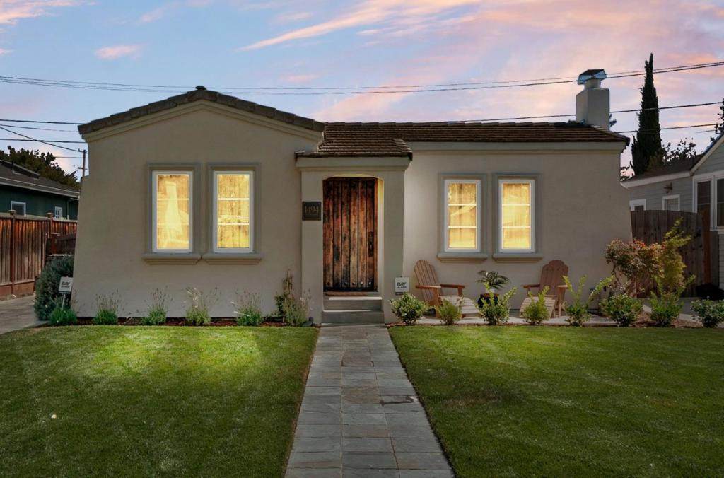 1494 Mckendrie Street - Photo 1