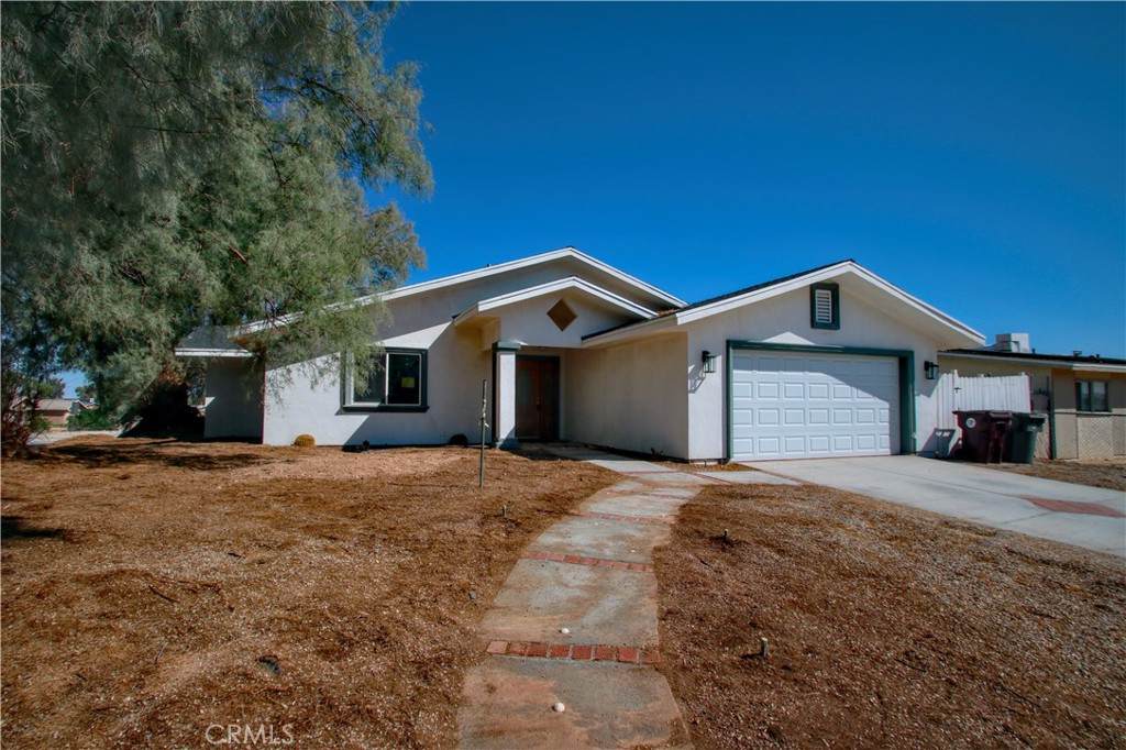 72712 Granite Avenue - Photo 1