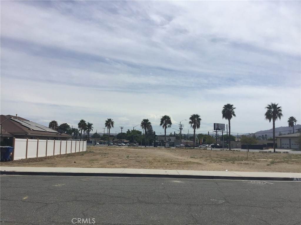 https://bt-photos.global.ssl.fastly.net/socal/orig_boomver_2_375172854-2.jpg