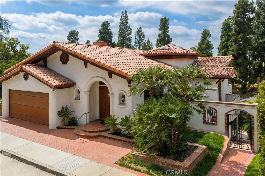 6723 Hillside Lane - Photo 1