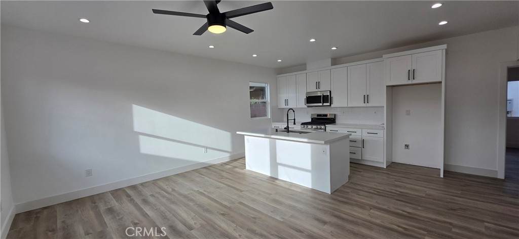 4705 Lakewood - Photo 1