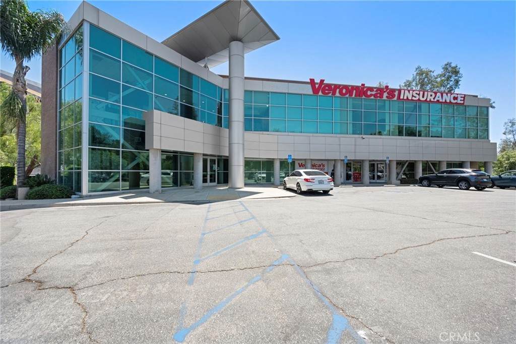 3998 Inland Empire - Photo 1