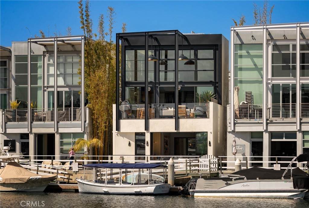 2910 Lafayette Avenue - Photo 1