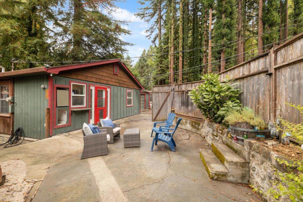 15765 Kings Creek Road - Photo 1