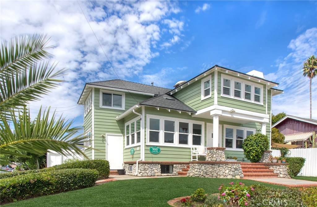 980 Catalina Street - Photo 1