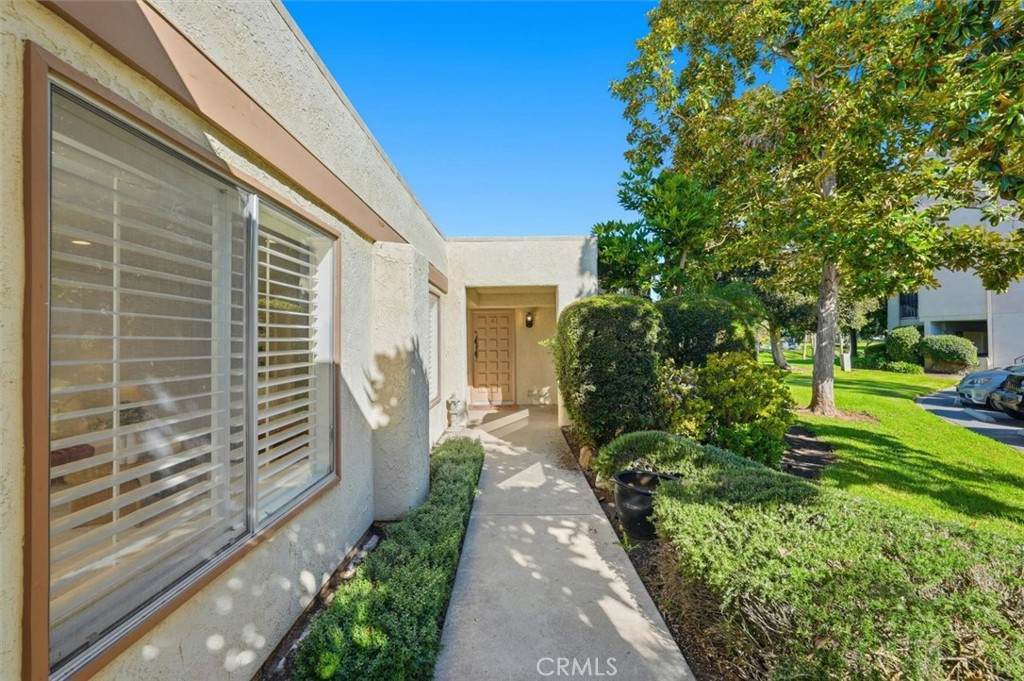 5512 Paseo Del Lago - Photo 1