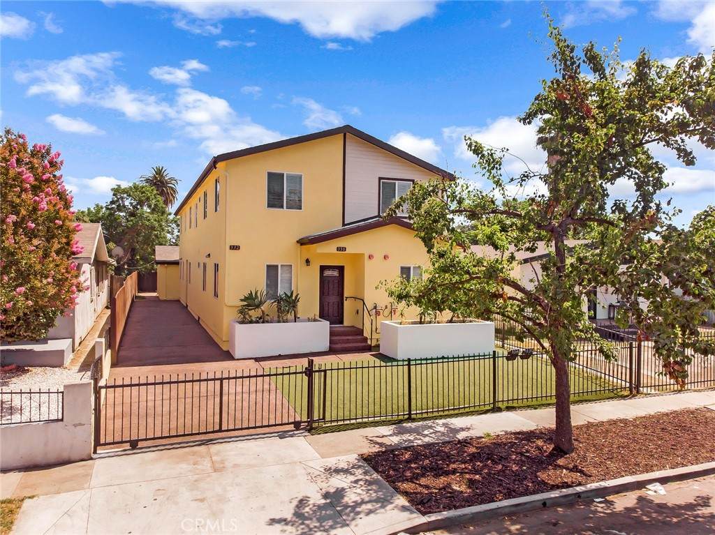 330 E 101st Street - Photo 1