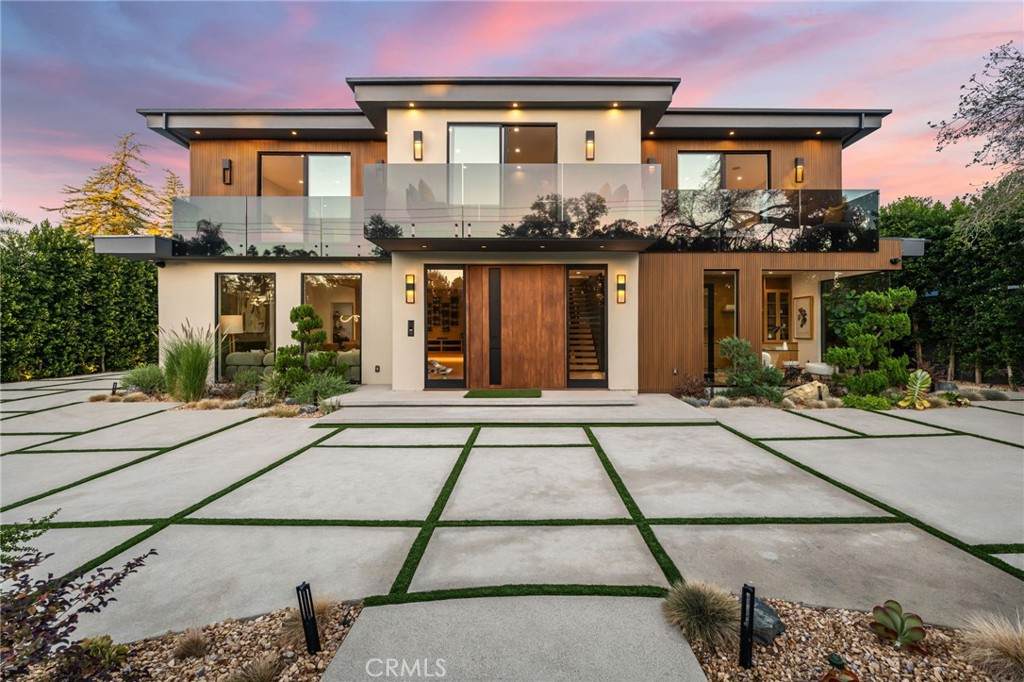 5244 Tampa Ave - Photo 1