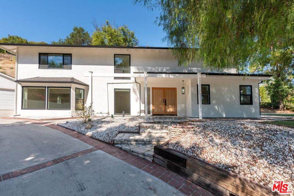 23201 Oxnard Street - Photo 1