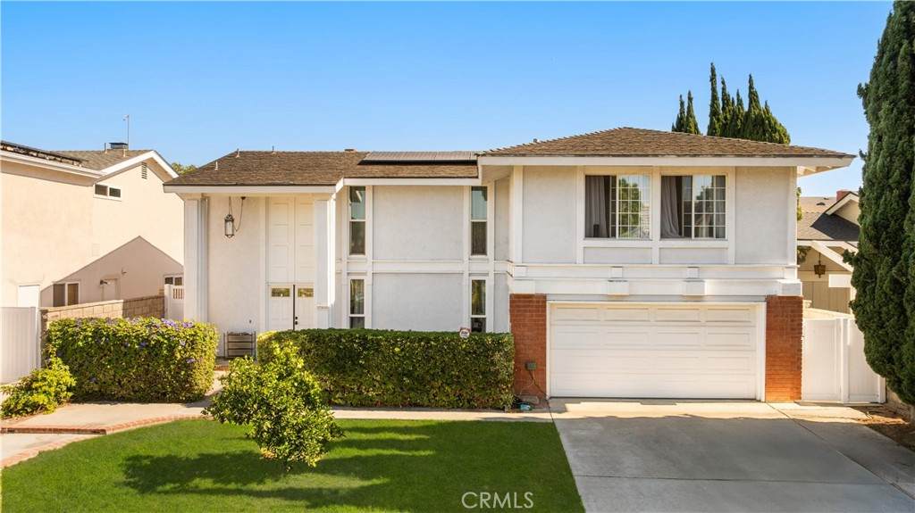 17612 Webster - Photo 1