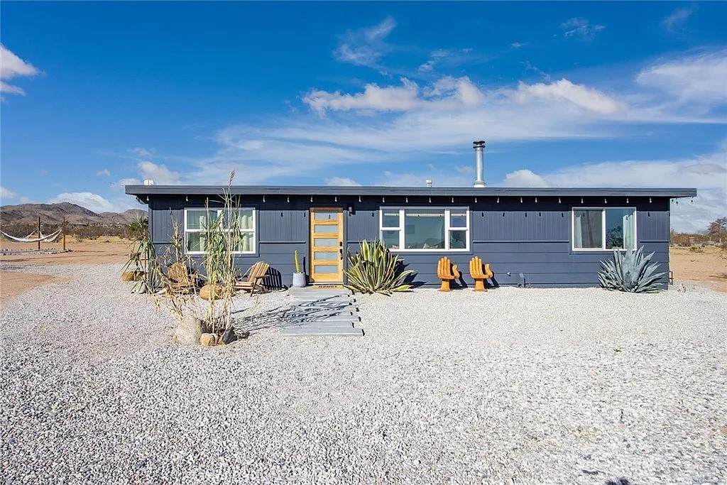 1856 Cambria - Photo 1