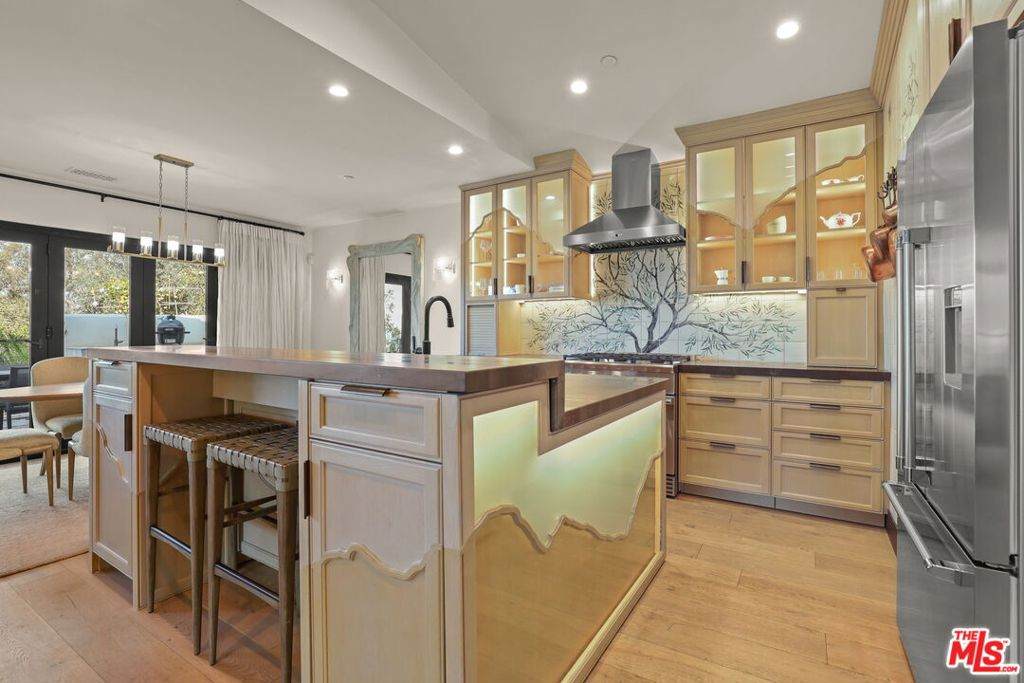 2835 Oak Point Drive - Photo 1