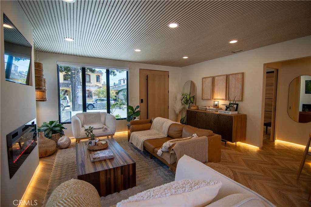 285 Ravenna - Photo 1