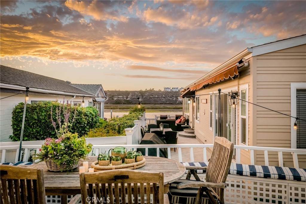 11 Saratoga - Photo 1