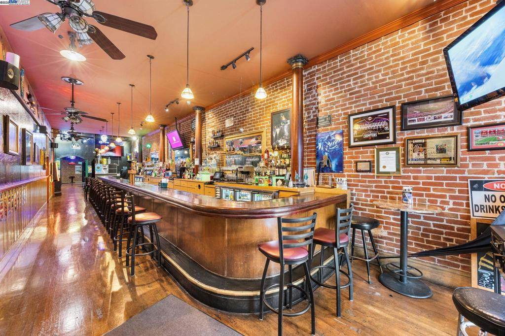 22519 Main St - Photo 1