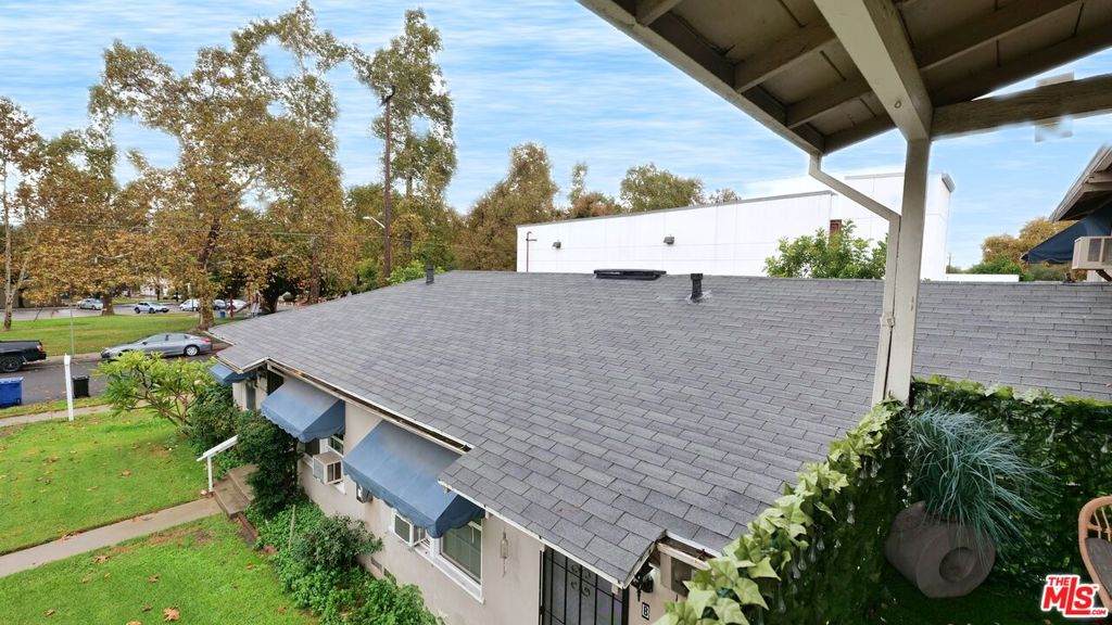 1105 Clark Avenue - Photo 1