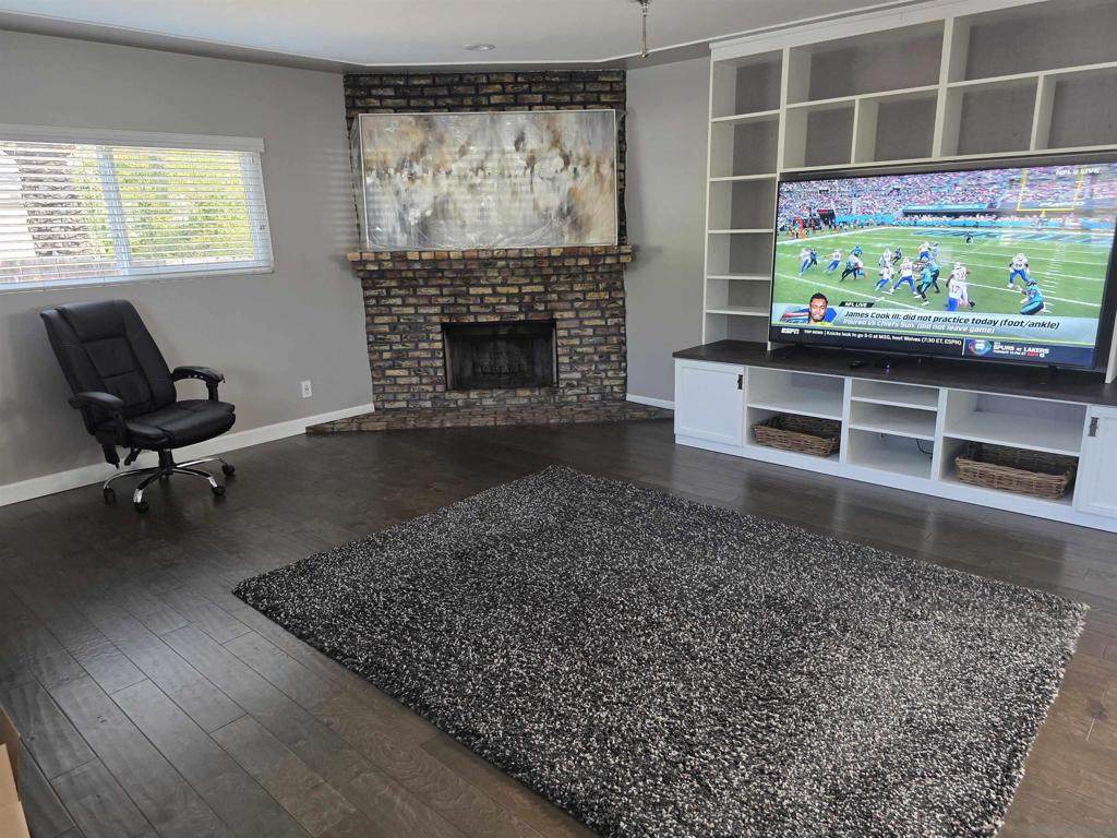 7175 Stanford Ave - Photo 1