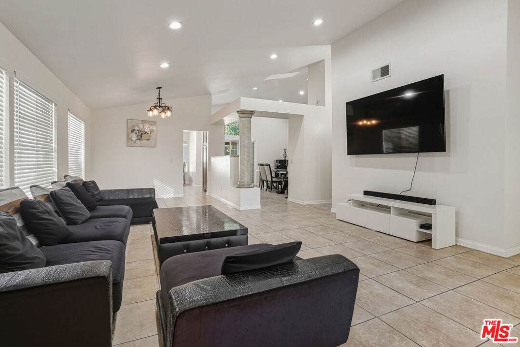 2538 Lowell Court - Photo 1