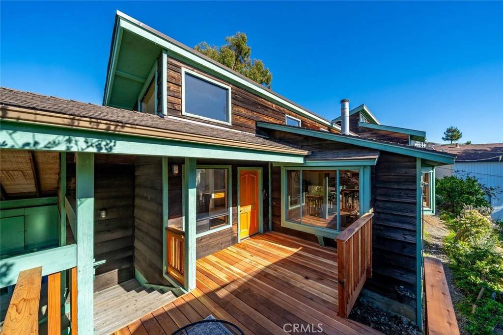 523 Derby Lane - Photo 1