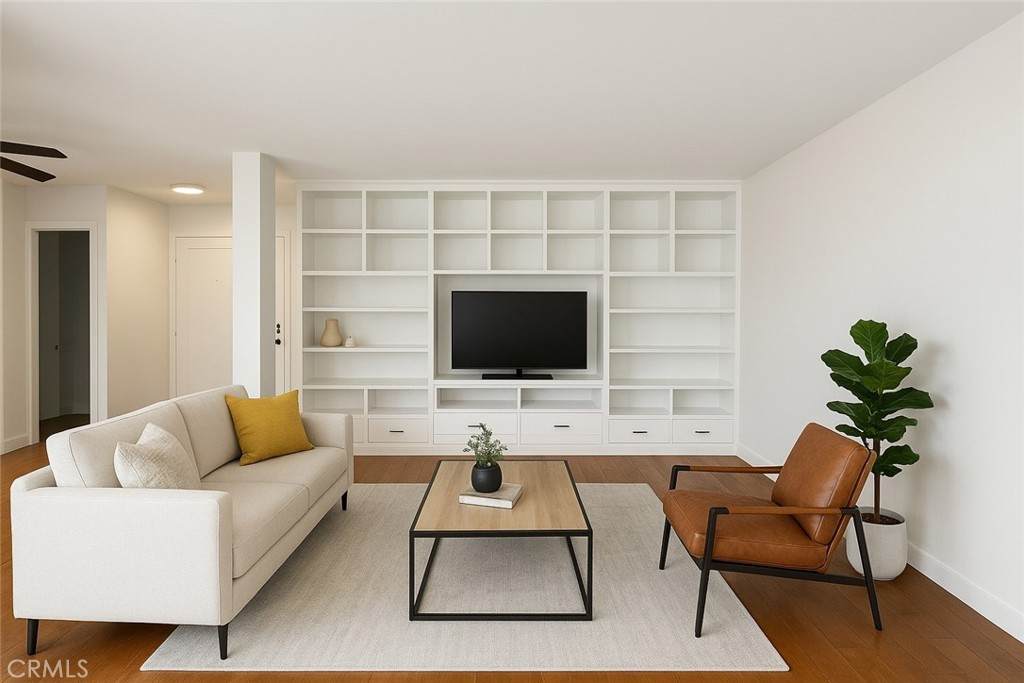 5625 Sumner - Photo 1